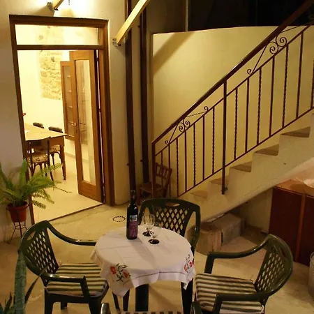 Yiayia's House * Limassol