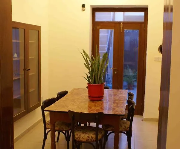 Yiayia's House Case de vacanță Limassol